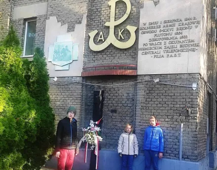 ZWYCIĘSKI ORLE NASZ LEĆ 8