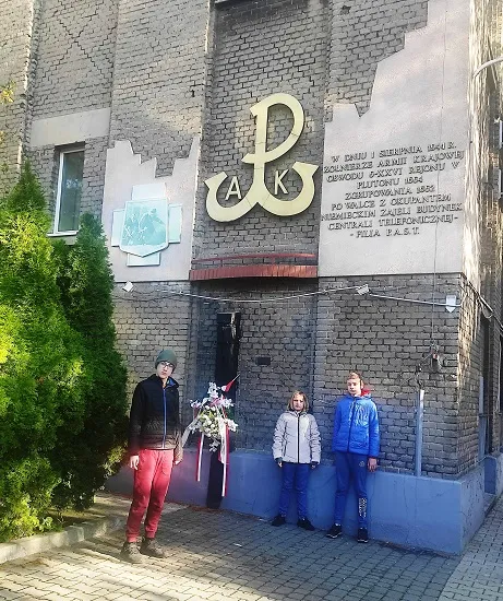 ZWYCIĘSKI ORLE NASZ LEĆ 8