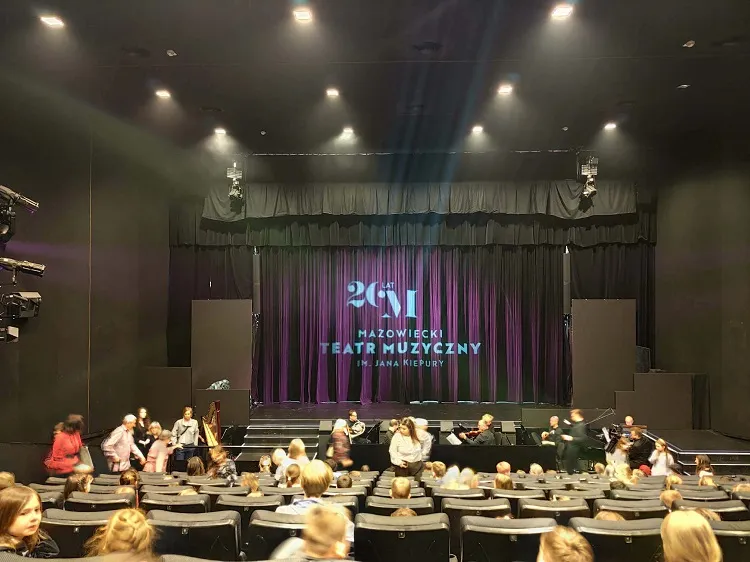 2025/2026.Teatr_muzyczny.3